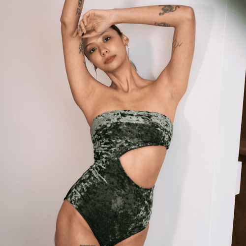 珊・蝕 ~ 平口挖洞連身泳衣 - 橄欖石