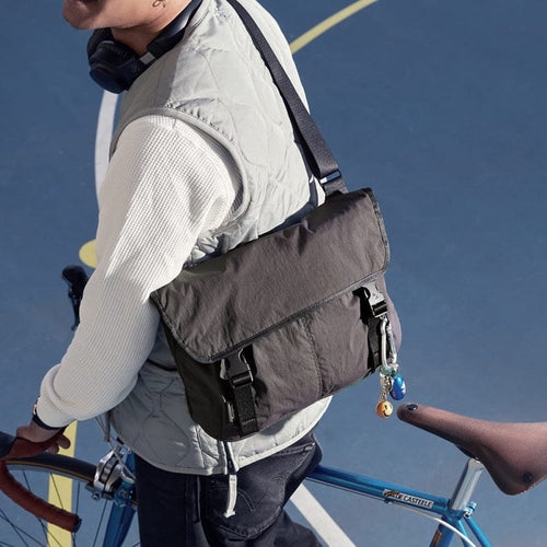 Cinch Messenger Bag 日常斜背包