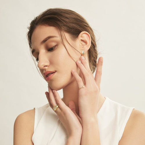 純淨方型單鋯石細戒