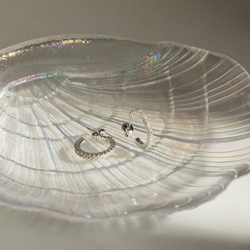 輕擁溫柔鑽飾耳針