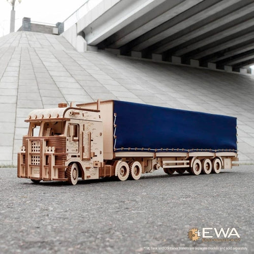 白俄羅斯EWA 大卡車-霸氣車頭+貨櫃車廂