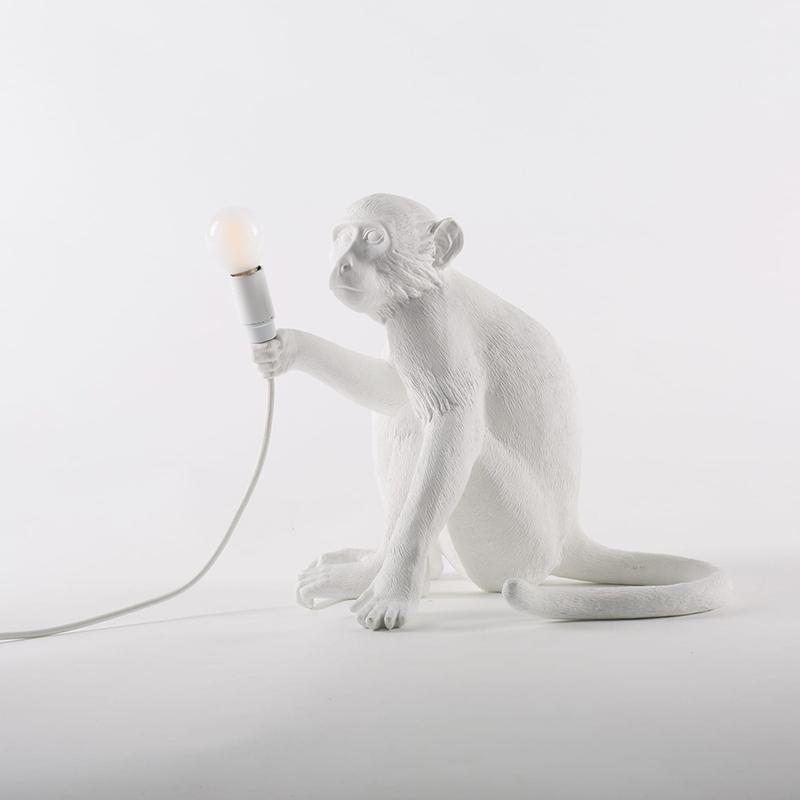猴子坐姿造型燈