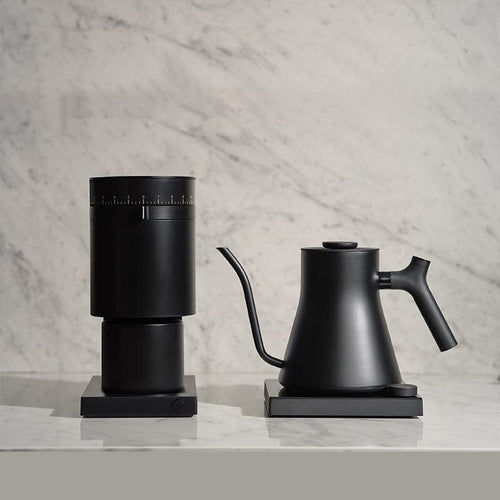 【Citiesocial 獨家組合】Opus 新國民磨豆機+ EKG 電子溫控手沖壺 600ml（黑/白任選）限時加贈清潔錠40g