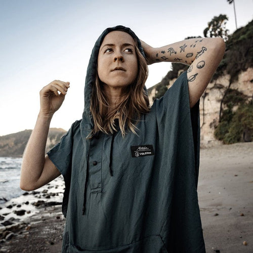 Volcom 鬥牛士Packable Beach Poncho 便攜速乾毛巾衣