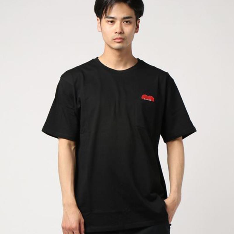 日本限定 - RISING HEART EMBROIDERY POCKET TEE 休閒短袖上衣 / 黑色