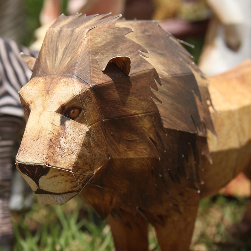 DIY 動物紙模型 – 獅子