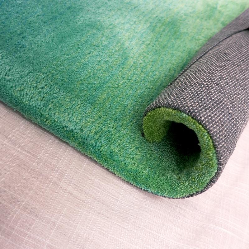 ESPRIT手工壓克力地毯 - 溫度 70x140cm 熱戀/昇華
