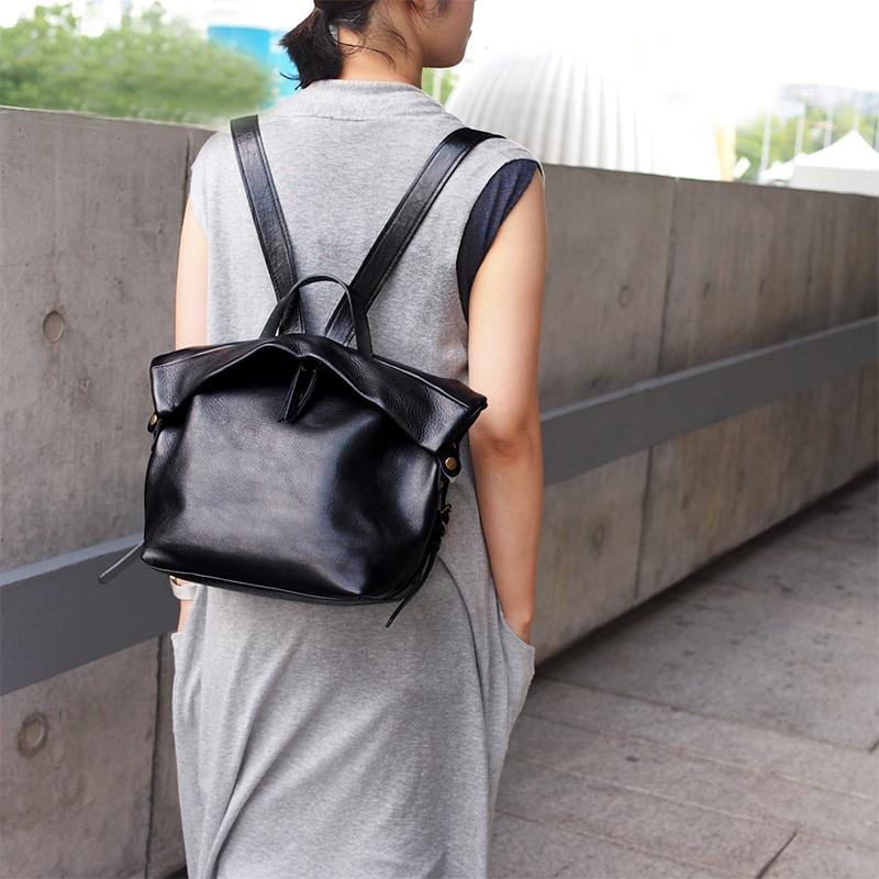 輕鬆生活 日本都會時尚後背包 - 黑色