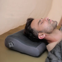 零重力人體工學弧形充氣式枕頭 - 2色 (附收納袋)