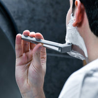 科技感立體磁吸刮鬍刀
