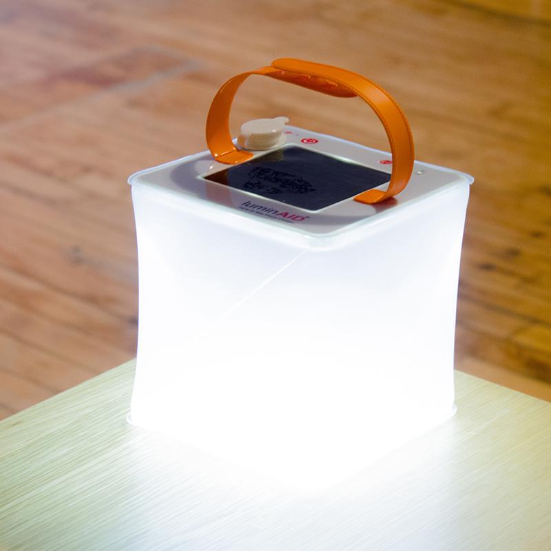 PackLite Max 2-in-1 Phone Charger (2合1手機充電式水陸兩用太陽能露營燈)