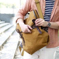 旅行冒險‧日本設計師款個性帆布後背包 (共兩色)