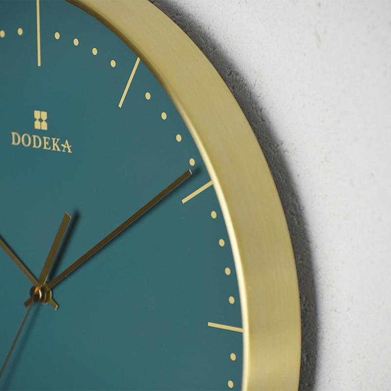 Dodeka- 簡約經典造型掛鐘(綠)