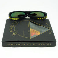 NED KELLY 隨意彎曲黑框墨鏡- 黃鏡片 + 黑鏡架