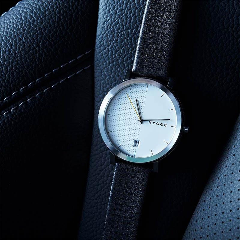 日本低調率性真皮腕錶- 不銹鋼銀、黑色皮錶帶