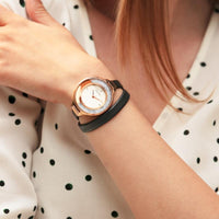 Finesse系列簡約白晶鑽錶盤/皮革纏繞式錶帶34mm E128-L535